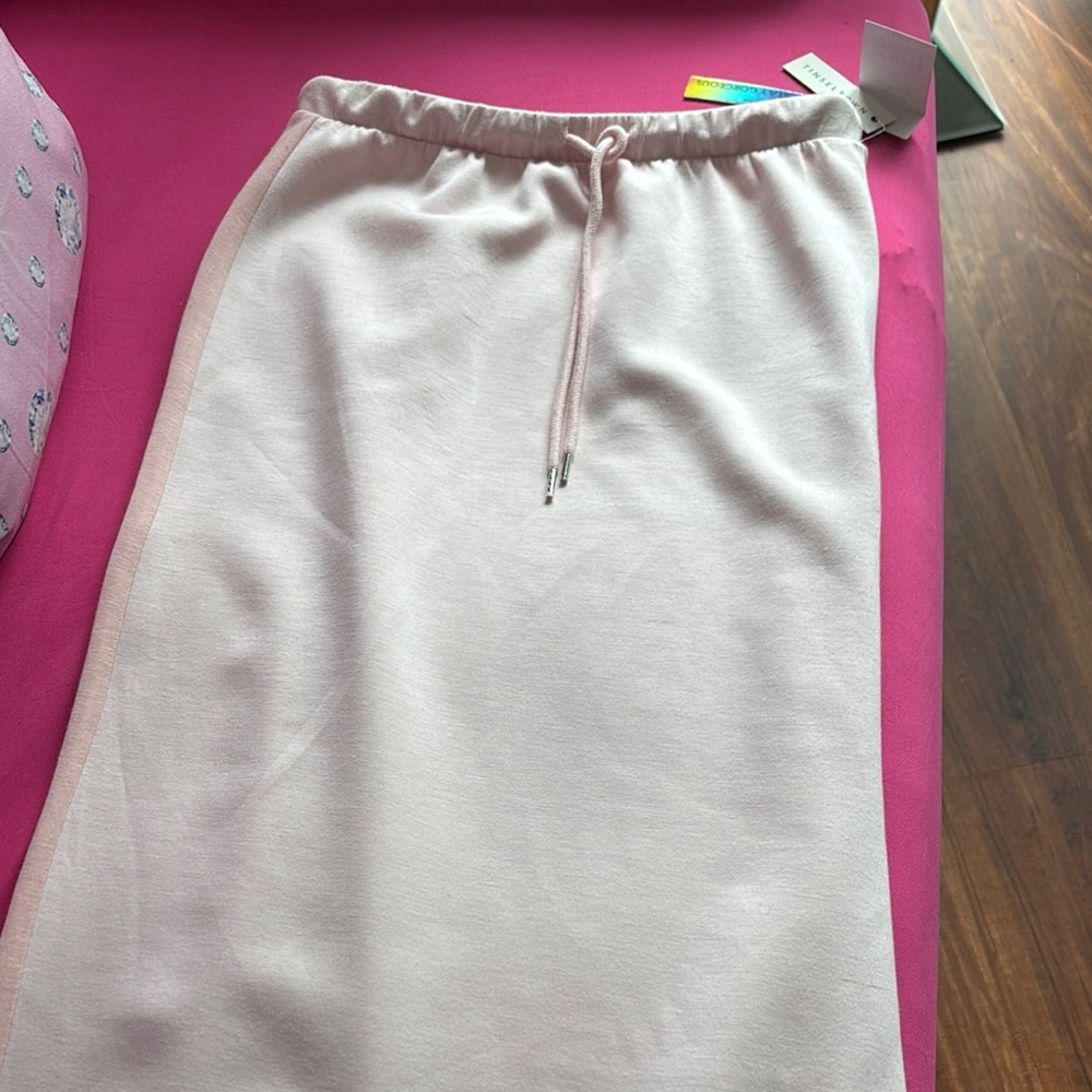 Elegant Pink Skirt